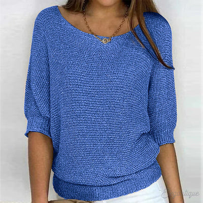 CHLOE – CHIC WOMEN’S SWEATER WITH SUBTLE SOPHISTICATION