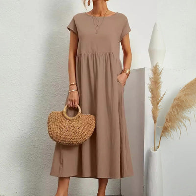 CATHERINE – TIMELESS GRACE IN A FLUID SILHOUETTE