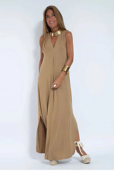 Elise – timeless grace with a matching touch