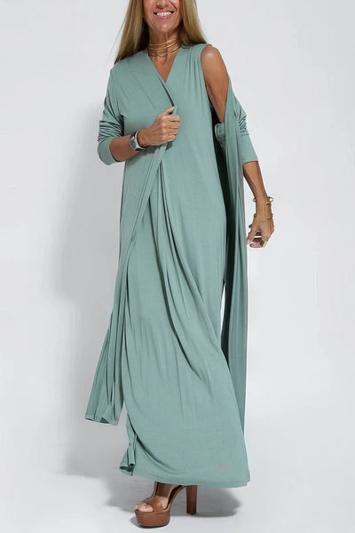 Elise – timeless grace with a matching touch