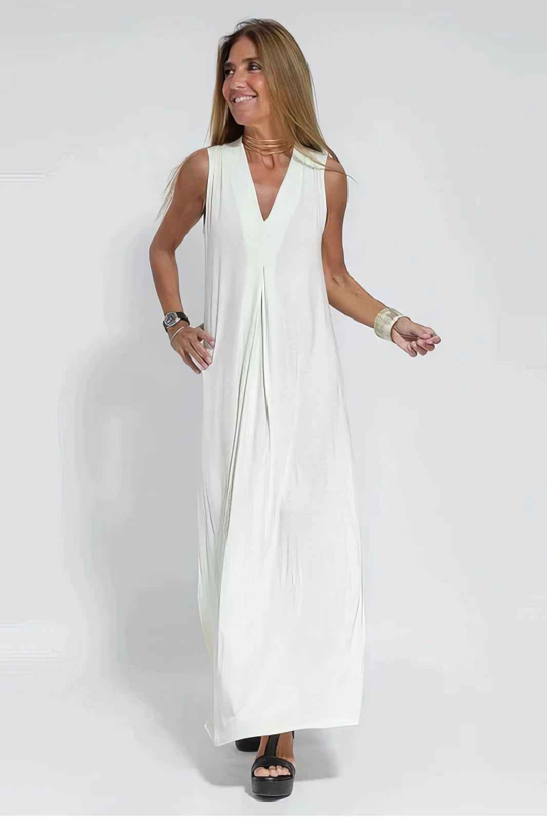 Elise – timeless grace with a matching touch